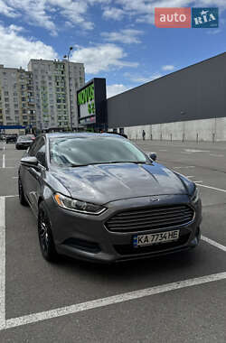 Седан Ford Fusion 2012 в 