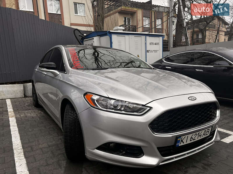 Седан Ford Fusion 2014 в Гостомеле