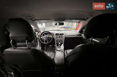 Седан Ford Fusion 2014 в 