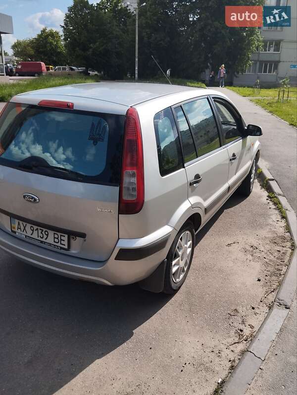 Хэтчбек Ford Fusion 2007 в 
