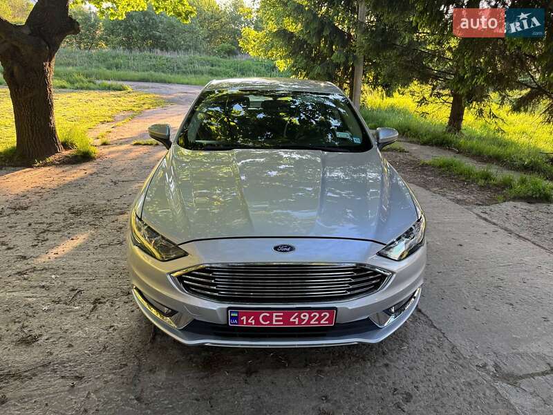 Седан Ford Fusion 2016 в Львове
