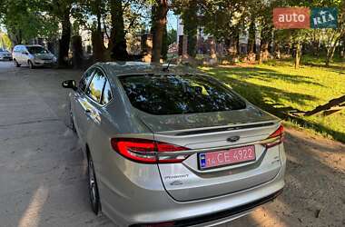 Седан Ford Fusion 2016 в 
