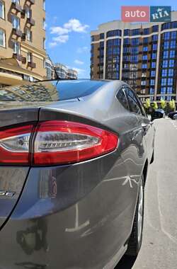 Седан Ford Fusion 2014 в 