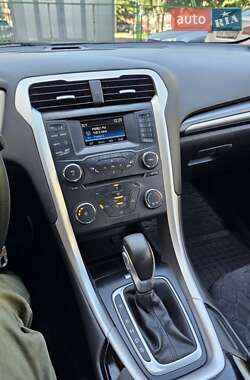 Седан Ford Fusion 2014 в 