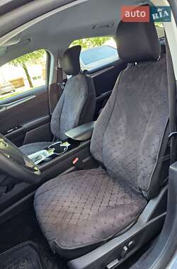 Седан Ford Fusion 2014 в 