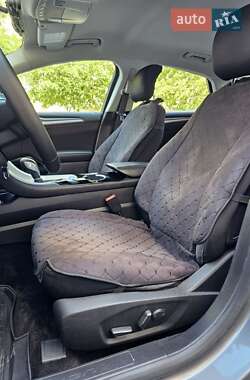 Седан Ford Fusion 2014 в 
