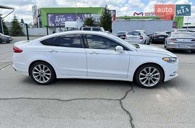 Седан Ford Fusion 2017 в 
