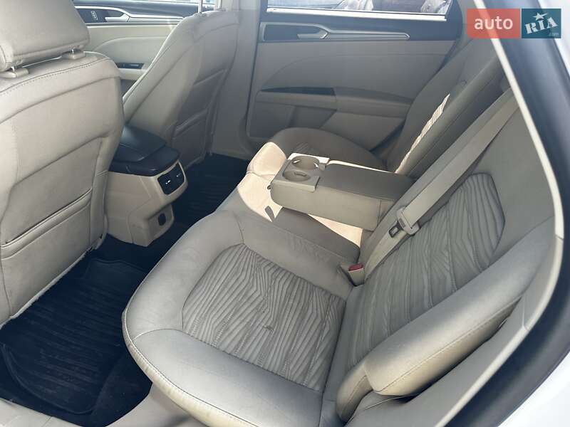 Седан Ford Fusion 2015 в Николаеве