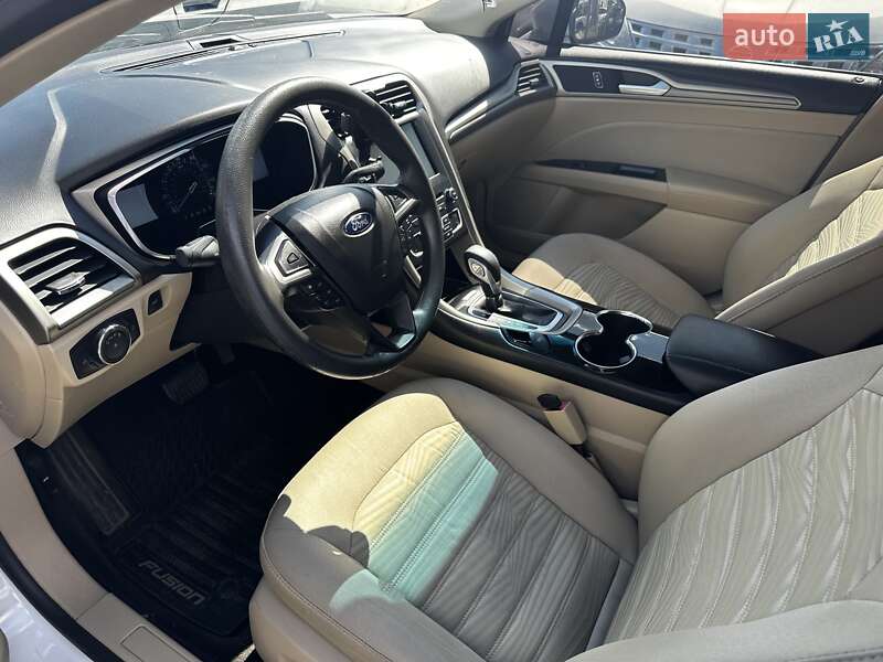 Седан Ford Fusion 2015 в Николаеве