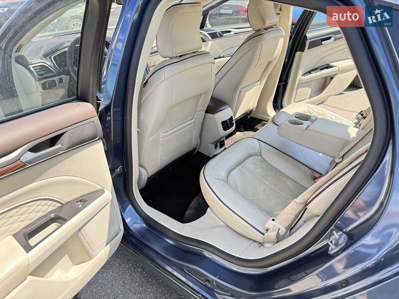 Седан Ford Fusion 2018 в Киеве фото 14 Седан Ford Fusion 2018 в Киеве