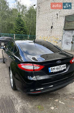 Седан Ford Fusion 2014 в 