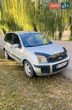 Хэтчбек Ford Fusion 2008 в 