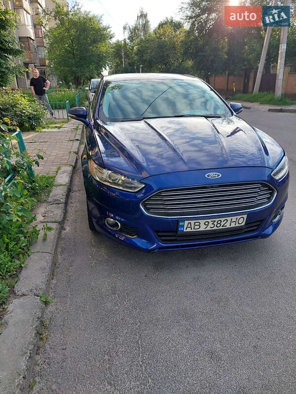 Седан Ford Fusion 2015 в Виннице