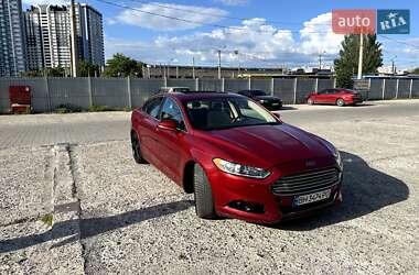 Седан Ford Fusion 2016 в 
