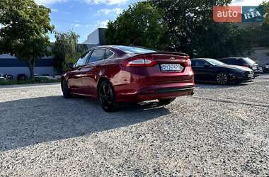 Седан Ford Fusion 2016 в 