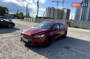 Седан Ford Fusion 2016 в 
