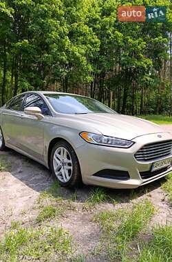 Седан Ford Fusion 2014 в 