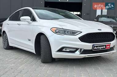 Седан Ford Fusion 2017 в 