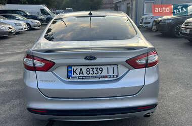 Седан Ford Fusion 2016 в 