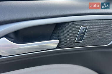 Седан Ford Fusion 2016 в 