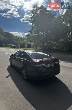 Седан Ford Fusion 2019 в 