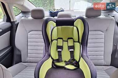Седан Ford Fusion 2015 в 