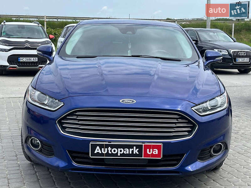 Седан Ford Fusion 2015 в Львове