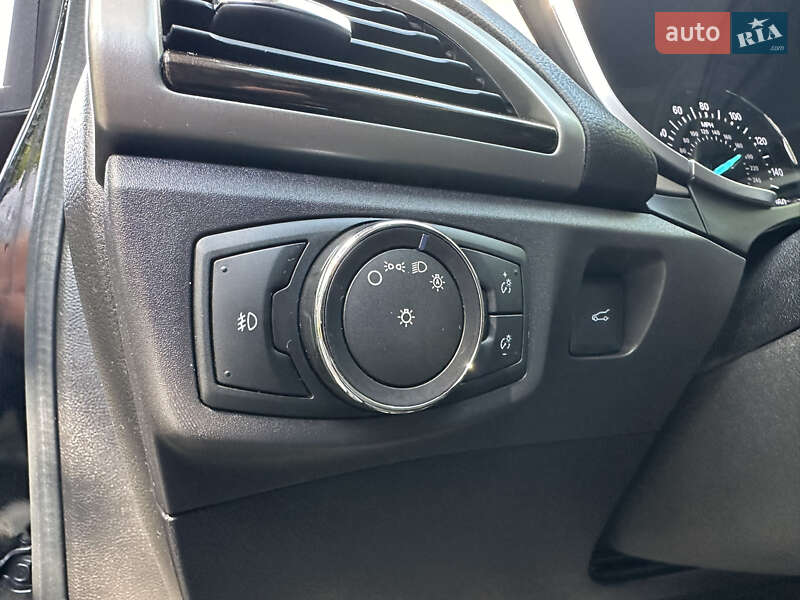 Седан Ford Fusion 2015 в Виннице