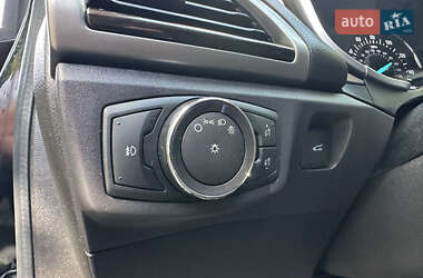 Седан Ford Fusion 2015 в 