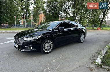 Седан Ford Fusion 2015 в 
