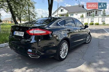 Седан Ford Fusion 2015 в 