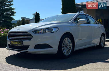 Седан Ford Fusion 2014 в 