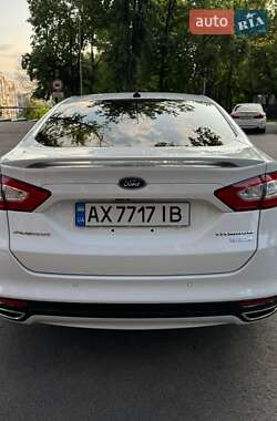 Седан Ford Fusion 2014 в 