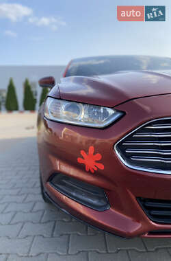 Седан Ford Fusion 2014 в 