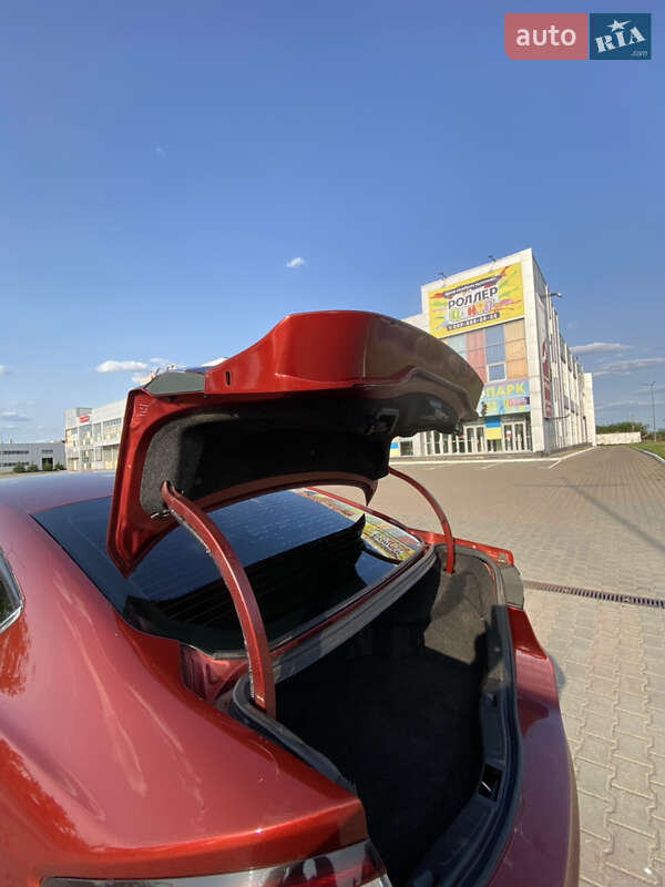 Седан Ford Fusion 2014 в Миколаєві