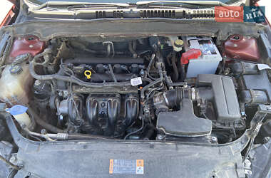 Седан Ford Fusion 2014 в 