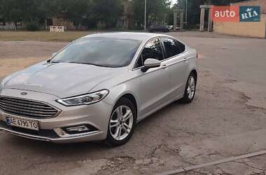 Седан Ford Fusion 2018 в 