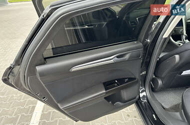 Седан Ford Fusion 2015 в 