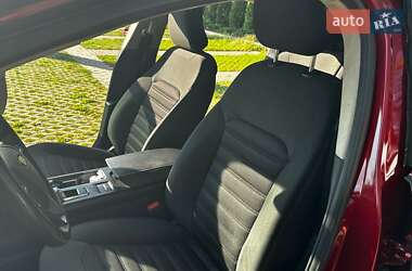 Седан Ford Fusion 2016 в 