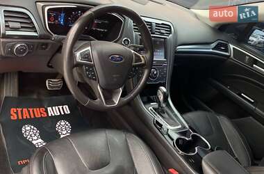 Седан Ford Fusion 2015 в 