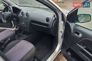 Хэтчбек Ford Fusion 2007 в 