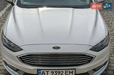 Седан Ford Fusion 2017 в 
