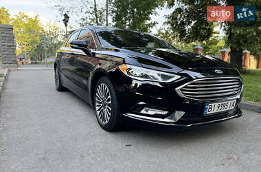 Седан Ford Fusion 2017 в 