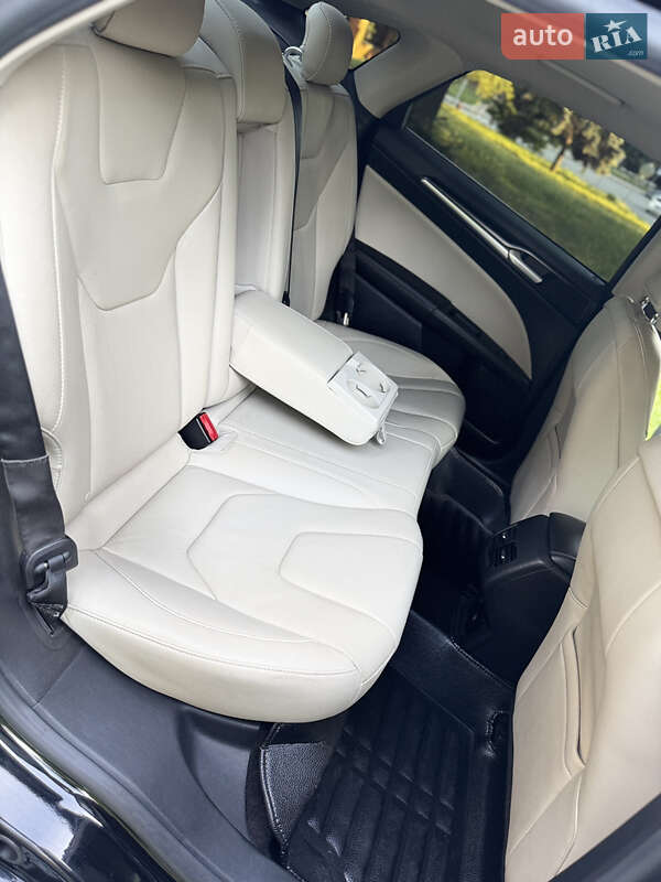 Седан Ford Fusion 2017 в Полтаві