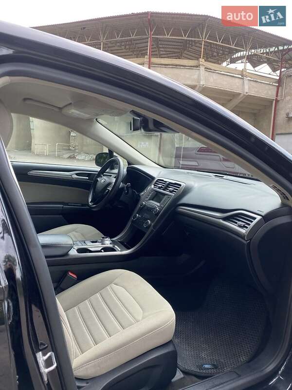 Седан Ford Fusion 2019 в Тернополі