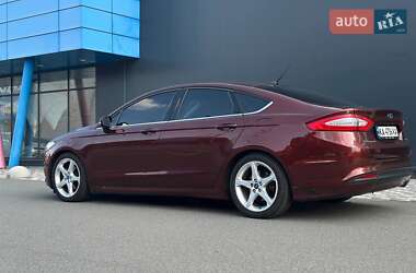 Седан Ford Fusion 2015 в 