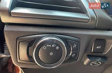 Седан Ford Fusion 2015 в 
