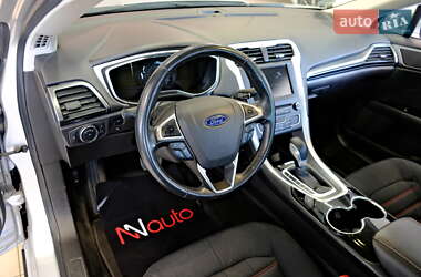 Седан Ford Fusion 2016 в 
