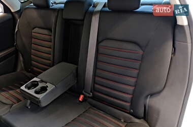 Седан Ford Fusion 2016 в 