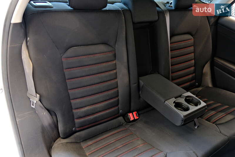 Седан Ford Fusion 2016 в Одессе